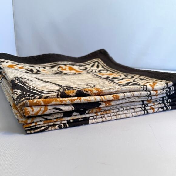 7 Vintage Cloth Dinner Napkins‎ in Black, Cream, & Gold - Picture 5 of 5
